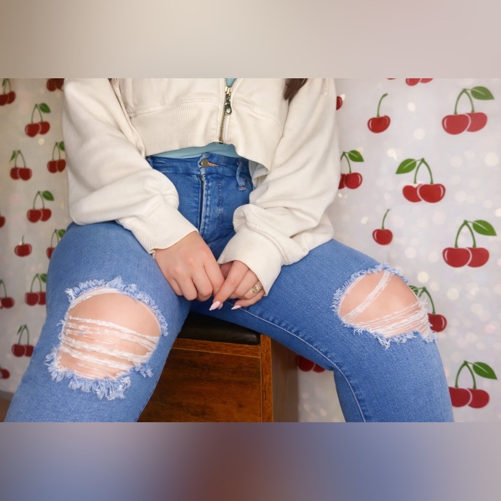 Good American Good Legs High Rise Distressed Skinny Jeans 10/30 🍒